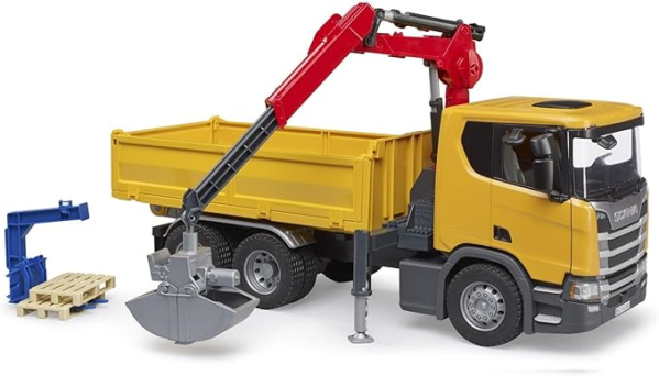 BRUDER SCANIUA SUPER 560R CON GRU E 2 PALLET — immagine 1