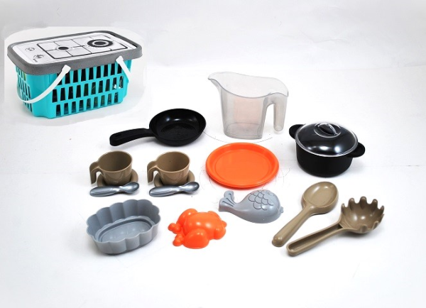 SET CUCINA IN CESTINO CON ACC.